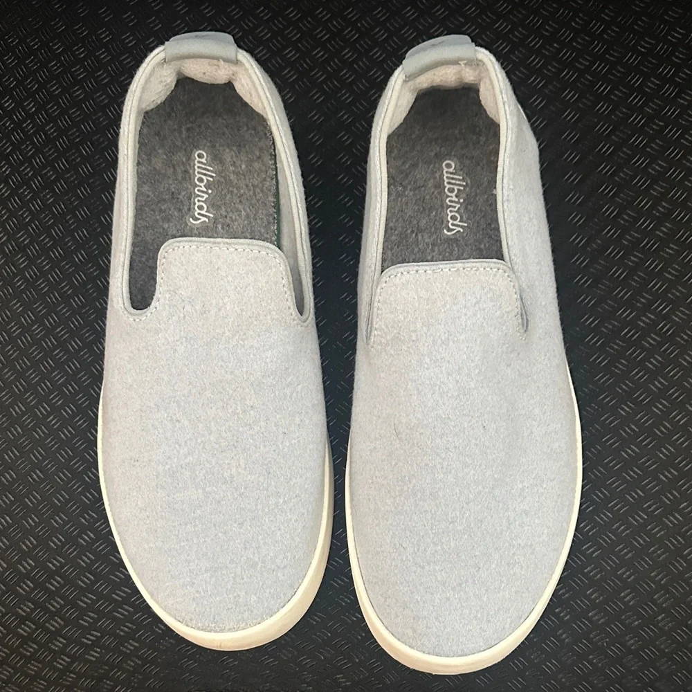 Allbirds Wool Loungers in Light Blue, size 7